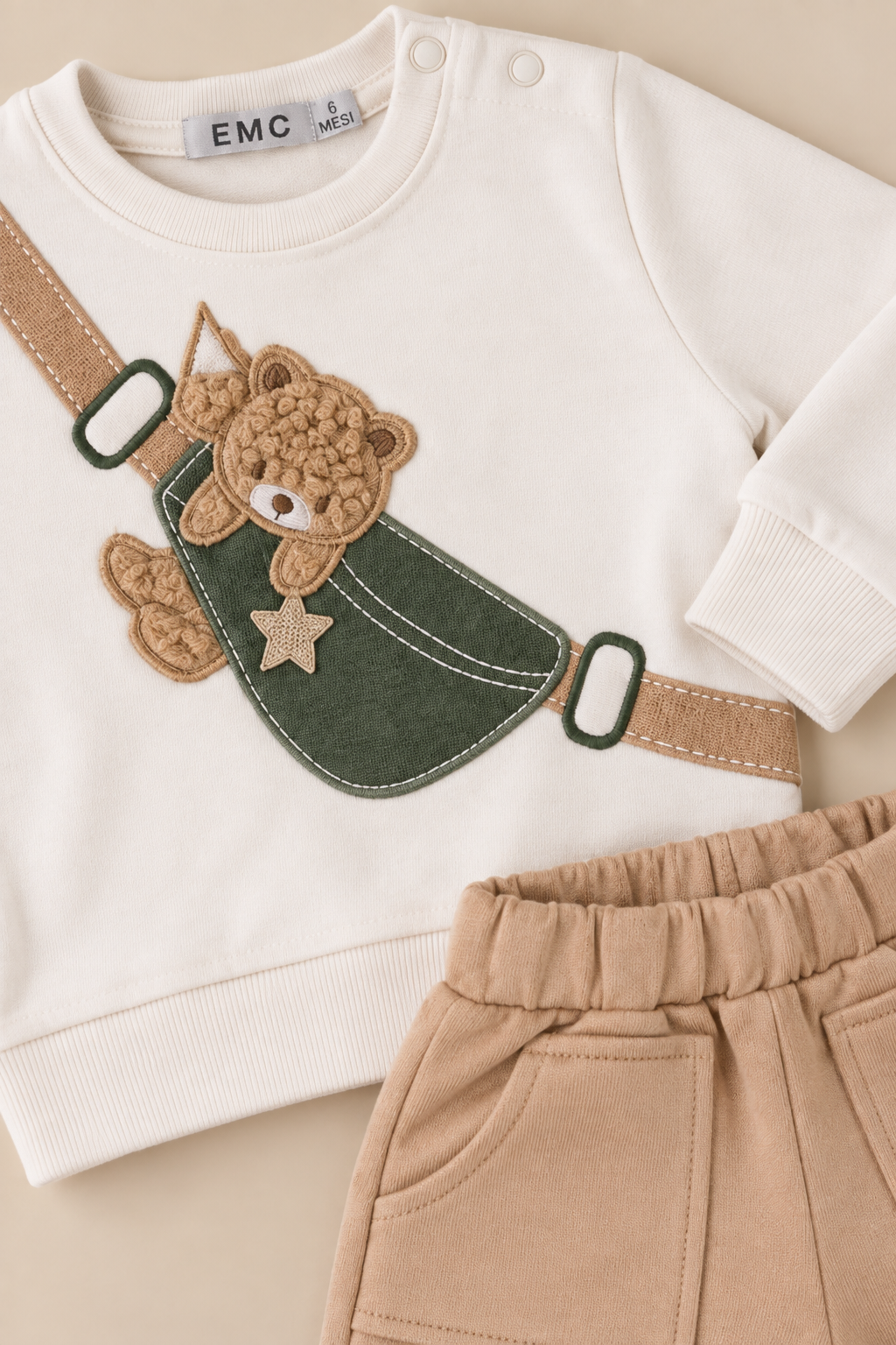 Completo Bimbo EMC Panna con Orsetto in Tracolla e Pantalone Beige