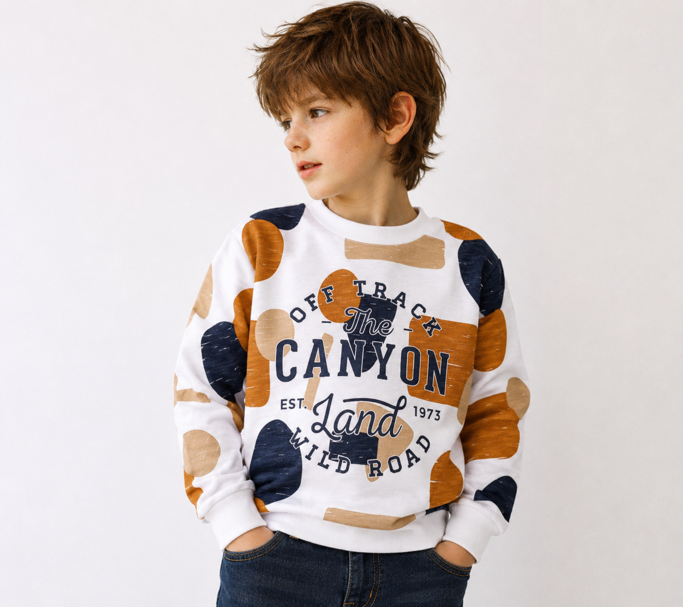 Felpa Bambino Bianca in 100% Cotone Fiammato con Grafica "The Canyon Land"